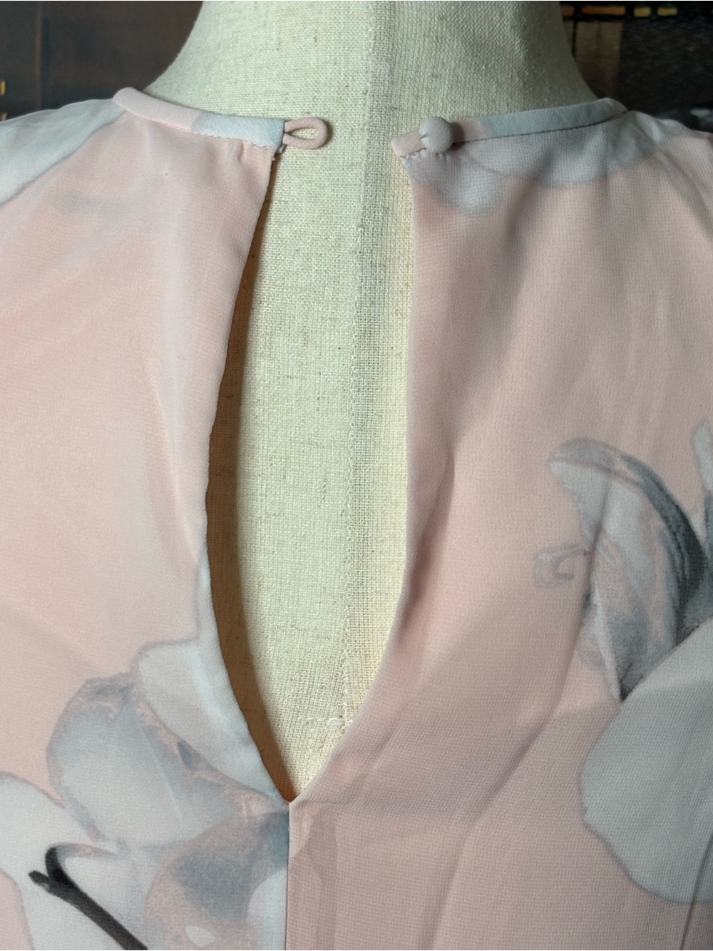 Calvin Klein NWT Blush Pink Floral Chiffon Trapeze Shift Dress Size 2 - Picture 4 of 15